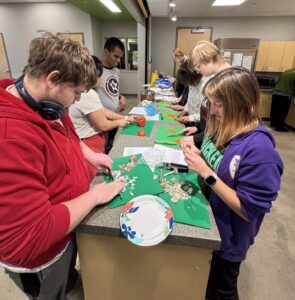 group_of_clients_food_prepping